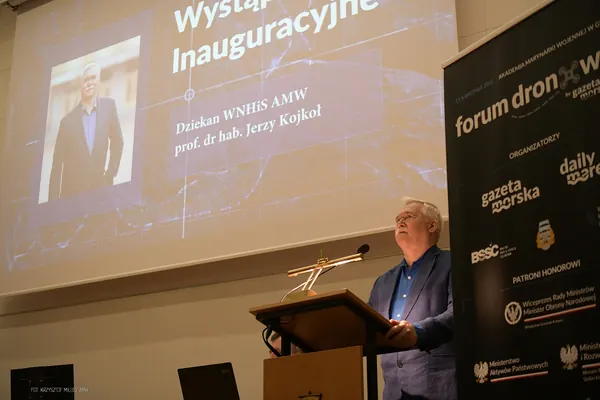 AMW UAV Forum 2026 — kadr 014